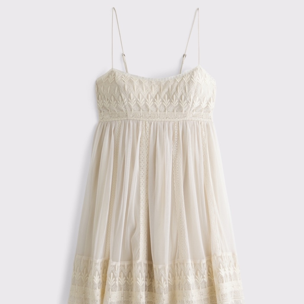 Abercrombie & Fitch Cream Lace Dress